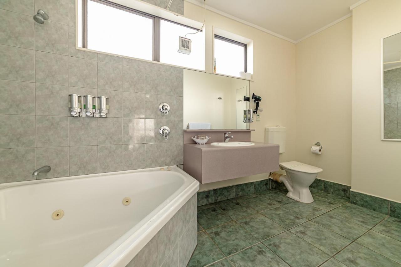 Legends Motel Palmerston North Dış mekan fotoğraf